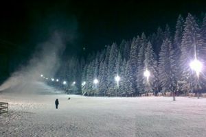 Încă două pârtii de schi din Poiana Braşov vor avea nocturnă proprie