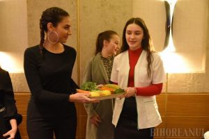 Lecţia de sănătate: Elevii de la Eminescu şi Gojdu au învăţat cum să rămână sănătoşi (FOTO / VIDEO)