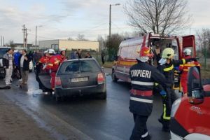 NEWS ALERT: ACCIDENT pe drumul Arad – Curtici! Două VICTIME (FOTO)