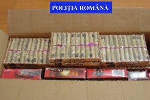 Un tânăr din Botoşani s-a ales cu dosar penal după ce a fost prins cu peste 2.000 de bucăţi de articole pirotehnice