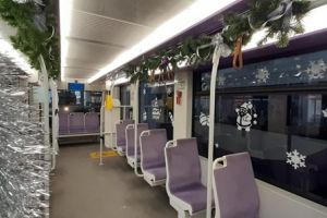 Tramvaiul lui Moş Crăciun plimbă timişorenii gratuit pe linia 6. Și în weekend