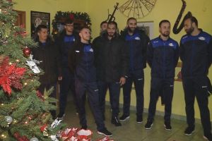 Handbalistii HC Dobrogea Sud, daruri pentru copiii din plasament (galerie foto)