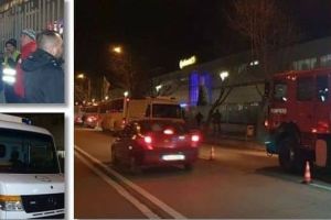Autorităţile sunt în stare de alertă în Timişoara, după o ameninţare cu bombă la o multinaţională din oraş. 800 de oameni au fost evacuaţi