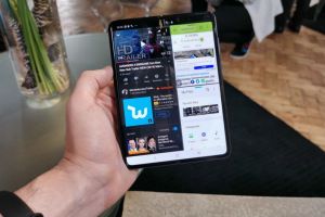 Samsung a vândut deja un milion de telefoane pliabile inteligente Galaxy Fold