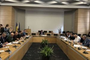 Miza războiului dintre Ionică şi Apostoliceanu