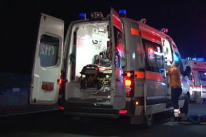 Bărbat lovit din plin de o maşină la ieşirea din Satu Mare. Ambulanţierii îl resuscitează!