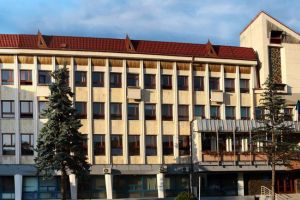 Adio, dar rămân cu tine. Ce post călduţ şi-a rezervat fostul prefect în instituţie