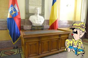 Moşoiu, la treabă! I-au pus generalului din holul Primăriei Oradea un birou, să-i dea de lucru