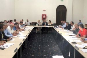 Un nou CENTRU MULTIFUNCȚIONAL în Piteşti