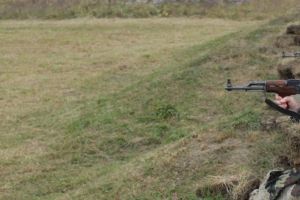 Exerciţii de tragere cu muniţie reală în Poligonul din Sângeorgiu de Mureş