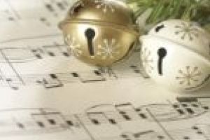 Casa de Cultură Moldova Nouă – pregătită să-i întâmpine pe colindători