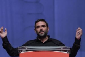 Liviu Pleşoianu denunţă instalarea unei 'dictaturi a puterii executive': 'PNL va intra în istorie ca partidul care a ruinat democraţia românească'