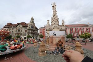 Salt în timp! Fotografii inedite: Timişoara de acum 30 de ani, de la Revoluţia din 1989, şi de azi
