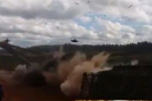 Un elicopter rus lansează accidental DOUĂ RACHETE asupra unor CIVILI - VIDEO