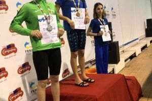 La doar câteva minute să prindă fluturele ''de aur''!