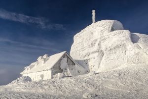 Regatul Gheţii – Cabana Omu, imagini de o frumeseţe ireală