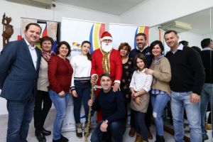 Castellón de la Plana: Zeci de copii români au luat parte la a patra ediţie a “Atelierului lui Moş Crăciun”