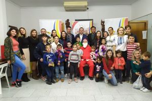 Castellón de la Plana: Zeci de copii români au luat parte la ediţia a patra a “Atelierului lui Moş Crăciun”