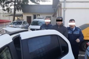BĂTUTĂ FIINDCĂ A REFUZAT SĂ FACĂ SEX CU TATĂL EI