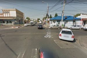 Accident in Ploiesti, la Cioceanu. Un barbat a fost lovit de un taxi