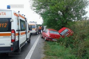 Accident pe drumul ce leaga Aradul de Timisoara: sofer, prins ca in menghina, intre doua masini