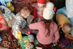 In prag de sarbatori, mircistii au facut fericita o familie din Osmancea (galerie foto)