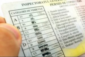 Permis de conducere fals, prezentat de un şofer oprit pe DN72 A, la Gheboieni