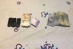 FOTO&VIDEO. Percheziţii domiciliare în judeţul Satu Mare. Două persoane, reţinute!