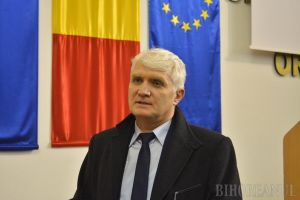 Oradea marchează 30 de ani de la căderea comunismului printr-o dublă lansare de carte, la Primărie