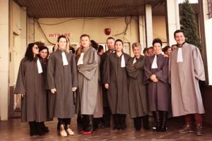 Protest al grefierilor dâmboviţeni, în contextul propunerii eliminării pensiilor de serviciu