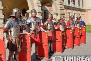 19 decembrie 2019: Muzeul Unirii găzduieşte vernisajul expoziţiei de fotografie „Retrospectiva anului 2019 – Garda Apulum şi Garda Naţională de la Alba Iulia”