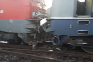 Stare de ALERTĂ: Zeci de ambulanţe şi medici chemaţi de acasă pentru a interveni la accidentul feroviar din Ploieşti FOTO/VIDEO