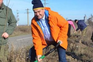 Iulian Popa, din nou prefect al judeţului, cu ajutorul unui coleg primar care i-a asigurat un post de funcţionar public