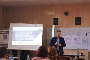 Interviu cu dr. Bogdan Ratiu, profesor MERITO, prezent la Constanta: Invatamantul nu tine doar de minister, ci si de omul din clasa (galerie foto)