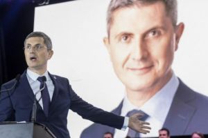 Sezonul excluderilor la USR! Partidul lui Barna incepe sa se destrame