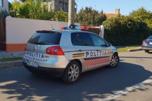 Judetul Constanta: Doi tineri retinuti de politisti pentru furt calificat. Ce suma de bani ar fi sustras dint-un imobil 