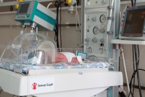 Maternitatea din Sibiu, dotată de Salvaţi Copiii. În continuare e nevoie de donaţii