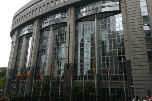 30 de ani de libertate şi democraţie: PE adoptă o rezoluţie în urma comemorării revoluţiei române