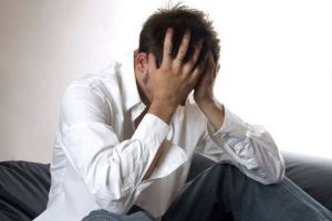 Un tânăr a muncit 8 ani ca să strângă 70.000 de euro. Iubita i-a tocat pe toţi