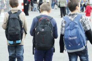 Elevii intră în vacanţă. Se întorc la şcoală la mijlocul lui ianuarie