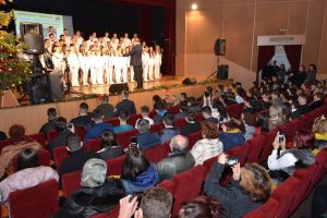 TÂRGOVIȘTE: Elevii şi studenţii de la Teologie au susţinut un Concert de Craciun