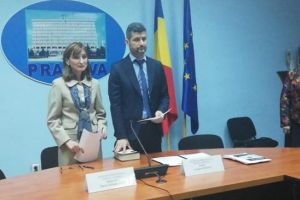 Cristian Ionescu, noul prefect al judetului Prahova, şi Maria-Mihaela Duţă, noul subprefect al judetului Prahova, au depus astăzi jurământul