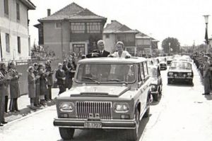 ARO-ul lui Ceauşescu a fost licitat cu aproape 40.000 de euro