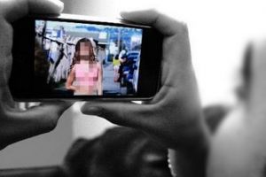 Pervers cu repetiţie: Condamnat deja pentru distribuirea unor filme deocheate cu minori pe internet, un tânăr din Oradea a comis-o din nou