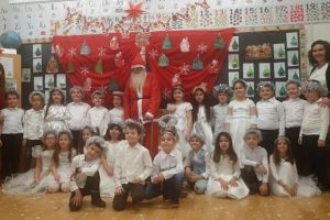 În aşteptarea lui Moş Crăciun…la Liceul cu Program Sportiv Alba Iulia