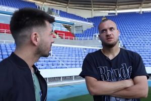 Mircea Bravo s-a dus în vizită la George Puşcaş, în Anglia. Fotbalistul orădean i-a spus că preferă româncele (VIDEO)