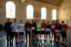 Întreceri viu disputate la ediţia jubiliară a Cupei Liceelor la tenis cu piciorul de la Salonta (FOTO / VIDEO)