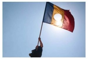 După 30 de ani se strigă, încă, ” Jos comunismul !”.