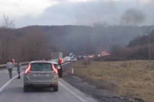 Incendiu, acum, la Perşani
