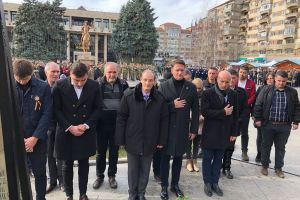 USR Dâmboviţa: “Tinerii anilor 90 şi-au dorit libertate în democraţie, fără corupţie şi fără penali!”